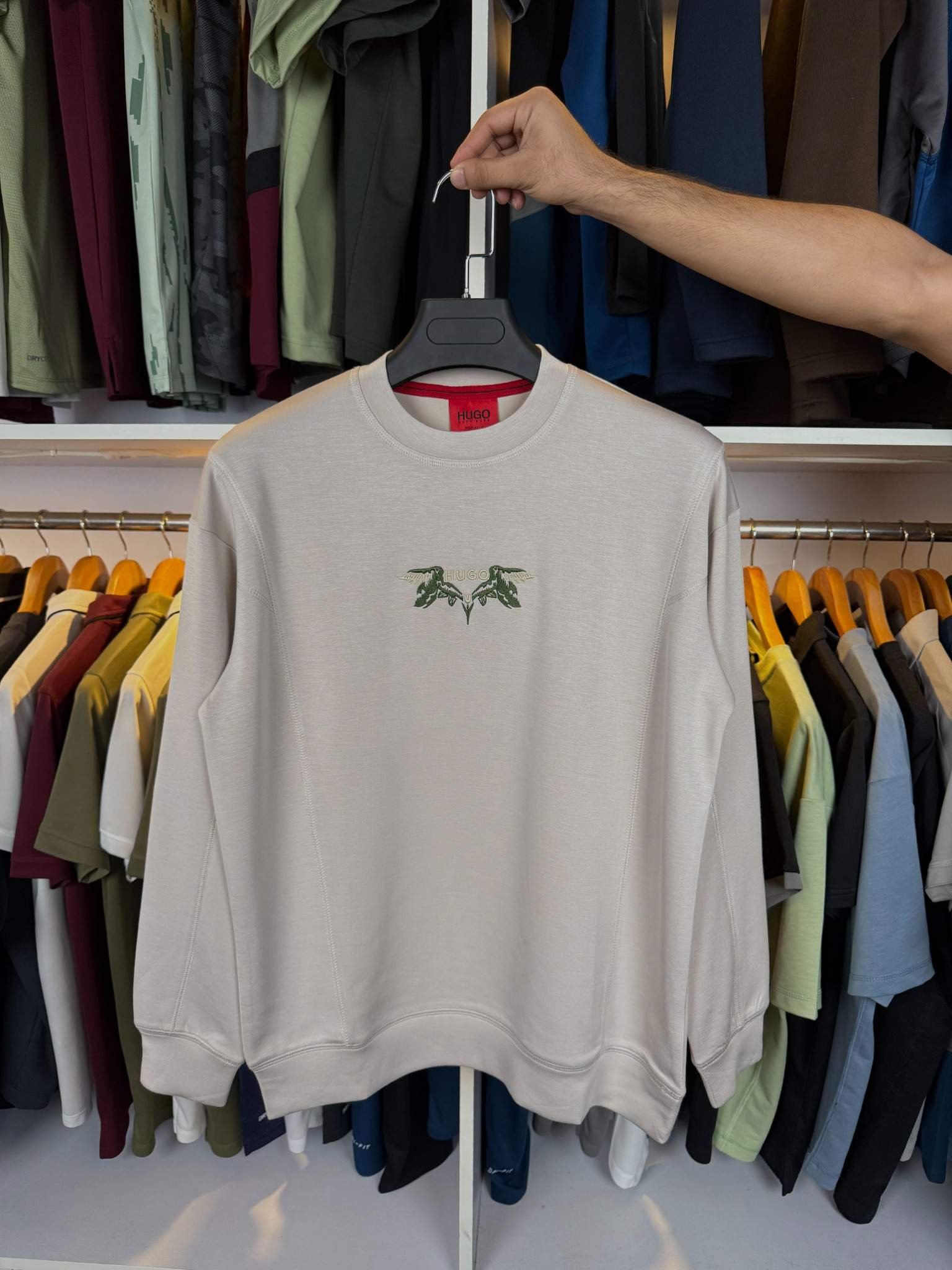 Light Beige c
